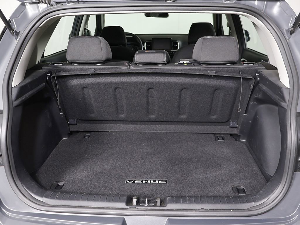 Certified 2024 Hyundai Venue SEL FWD image 16