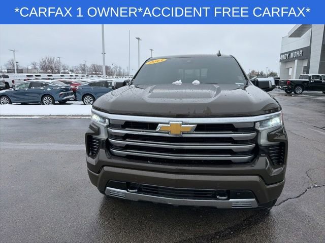 Used 2023 Chevrolet Silverado 1500 High Country w/ Technology Package image 4