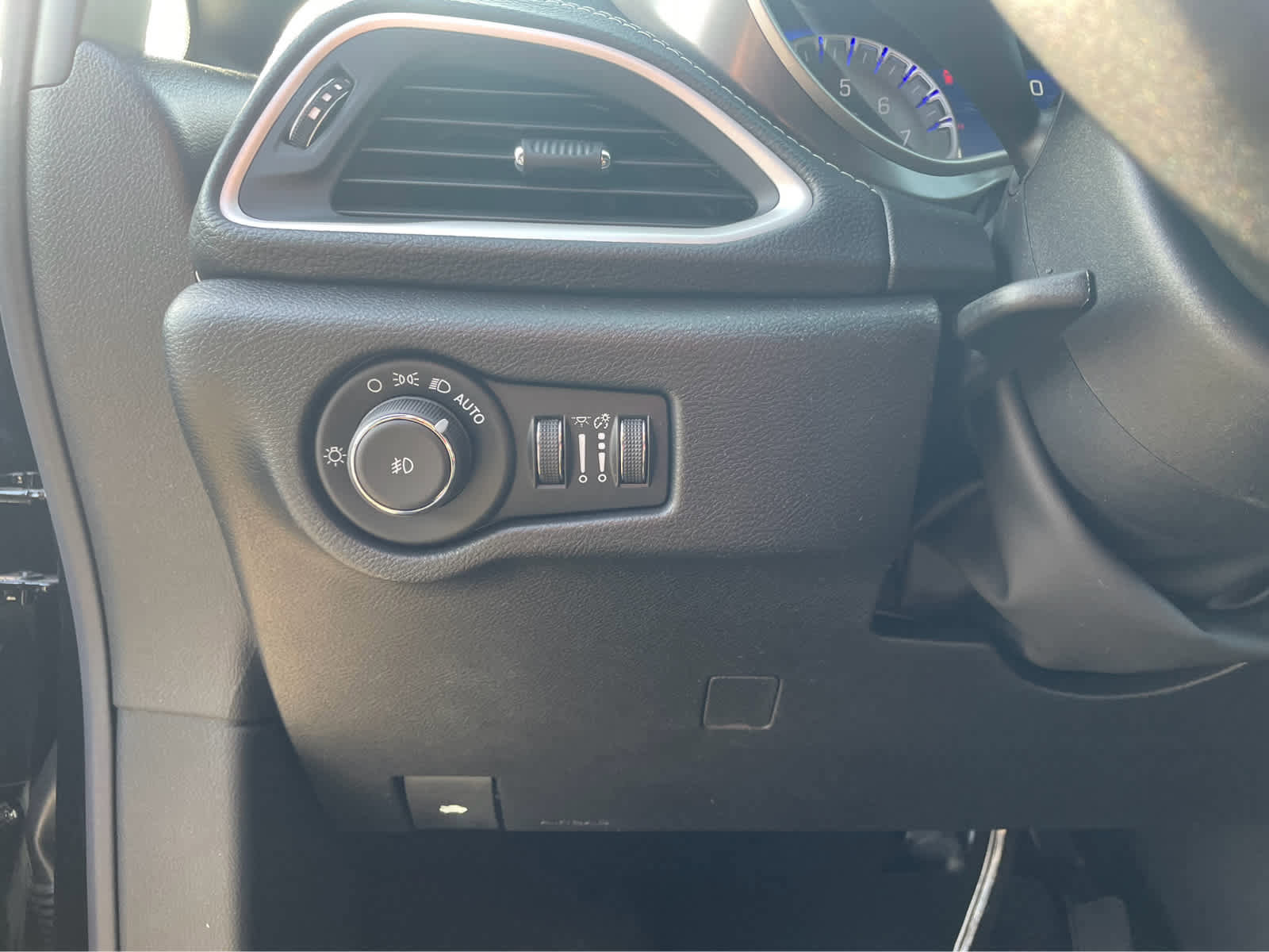 New 2026 Chrysler Pacifica Select w/ S Appearance Package FWD image 20