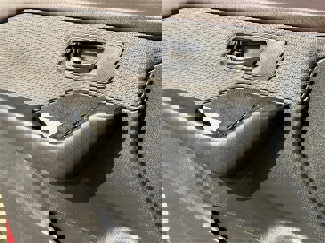 Used 2023 Nissan Rogue S image 23