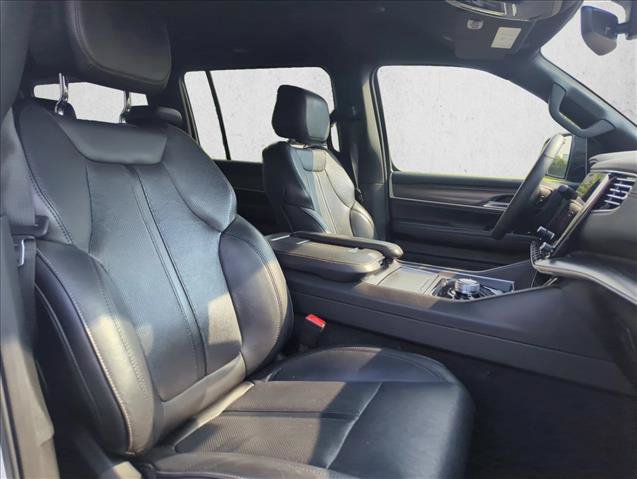 Used 2024 Jeep Wagoneer Series II AWD/4WD image 30