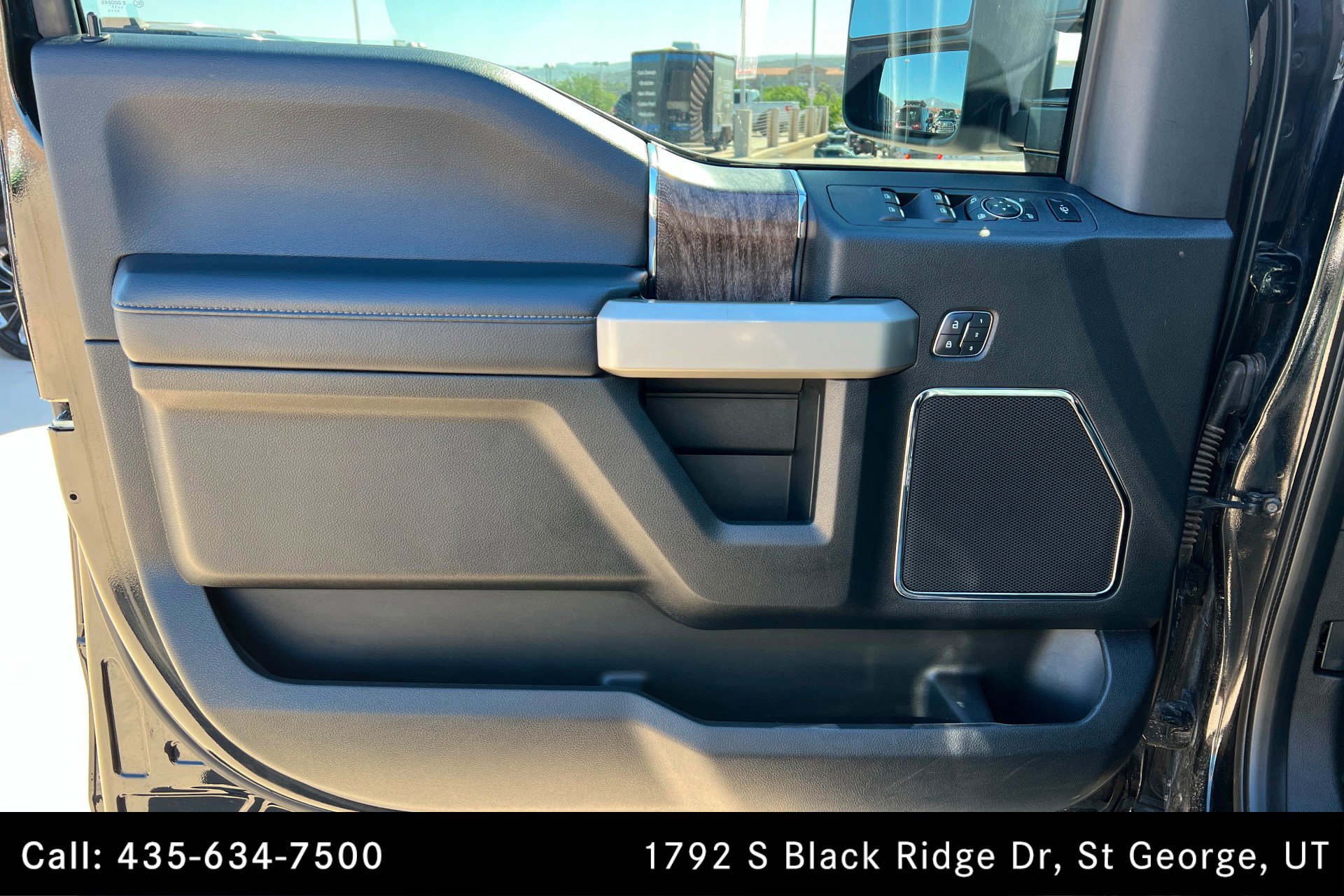 Used 2017 Ford F350 Lariat w/ FX4 4x4 Off Road Package image 14