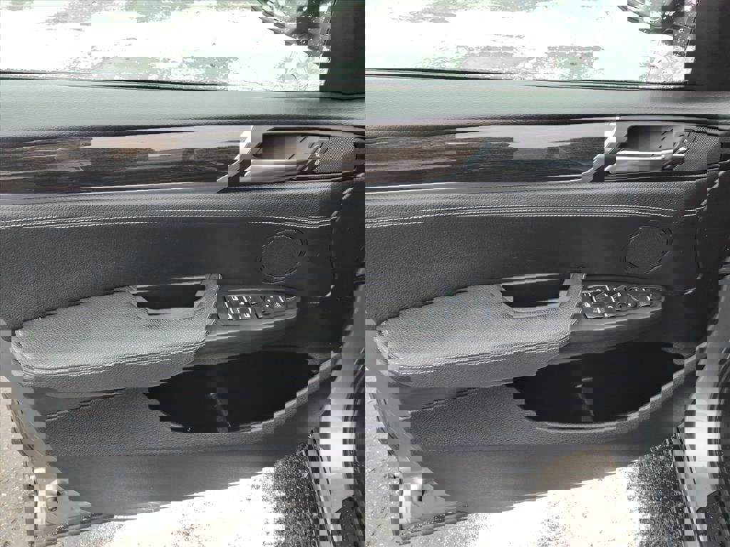 Used 2016 BMW X3 xDrive28i image 13