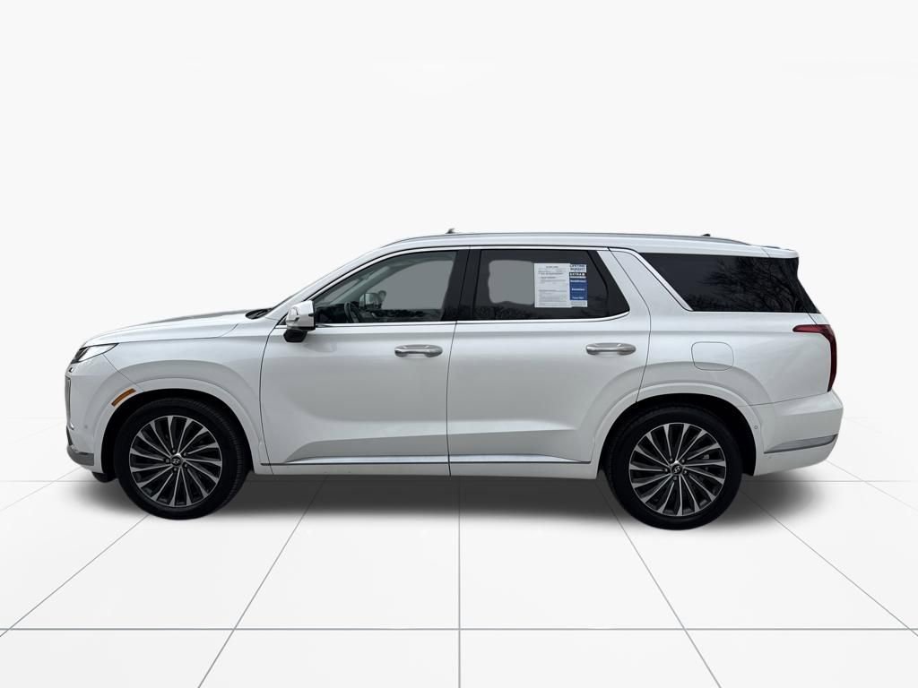 Used 2023 Hyundai Palisade Calligraphy image 5