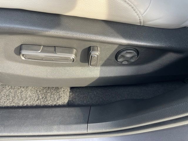 Used 2021 Honda CR-V Touring image 14