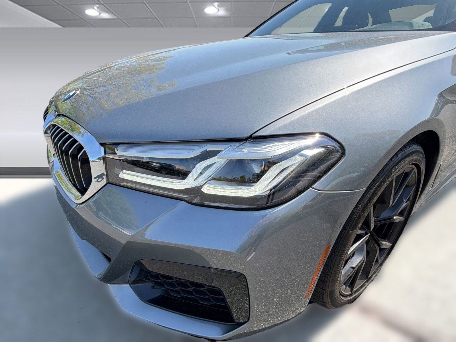 Used 2023 BMW 530i xDrive w/ M Sport Package AWD/4WD image 11