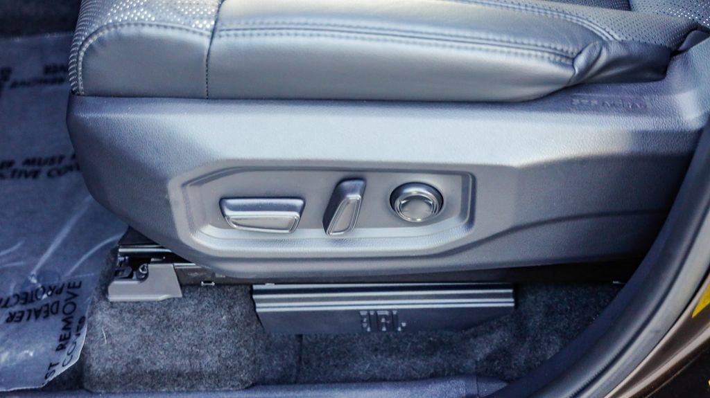 Used 2023 Toyota Tundra Limited image 26