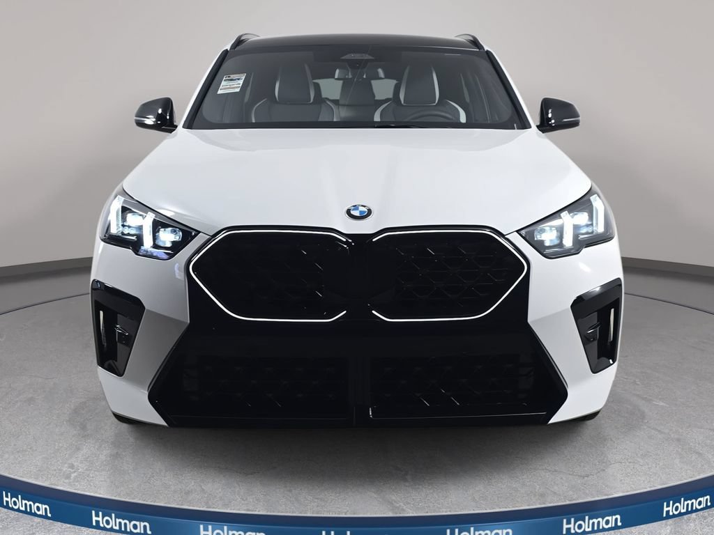New 2026 BMW X2 xDrive28i w/ Technology Package AWD/4WD image 2