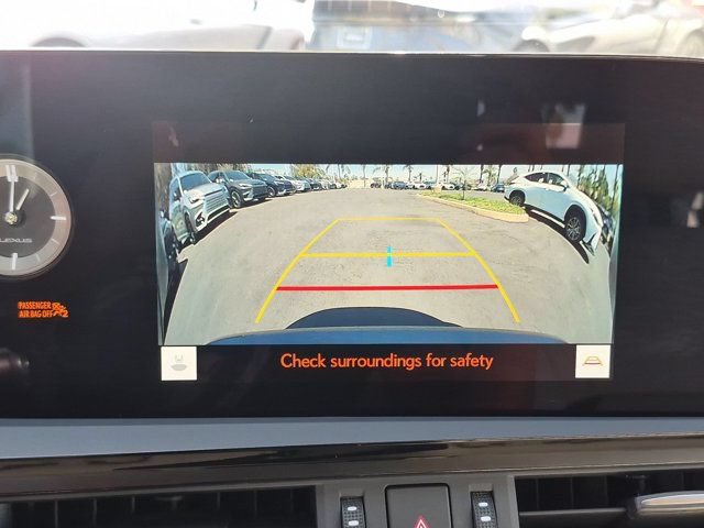 Used 2025 Lexus ES 300h w/ Premium Package FWD image 23