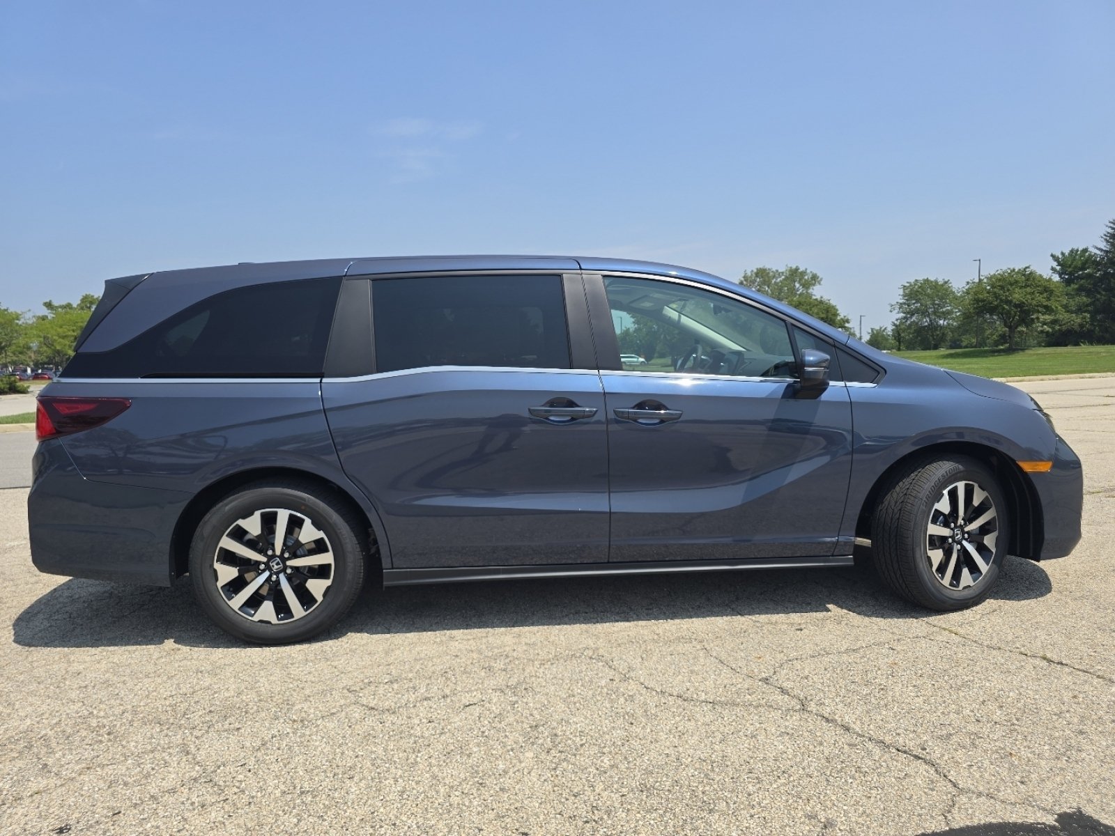 New 2026 Honda Odyssey EX-L image 17