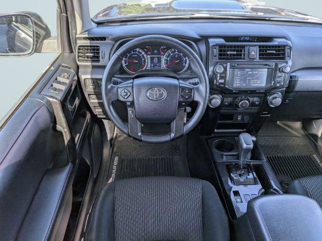 Used 2018 Toyota 4Runner TRD Off-Road AWD/4WD image 15