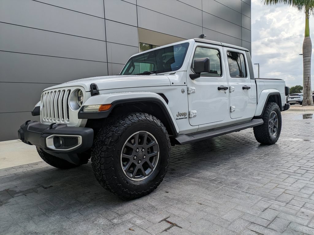 Used 2020 Jeep Gladiator Overland AWD/4WD image 1