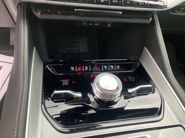 New 2026 Jeep Grand Wagoneer Limited w/ Convenience Group I AWD/4WD image 18