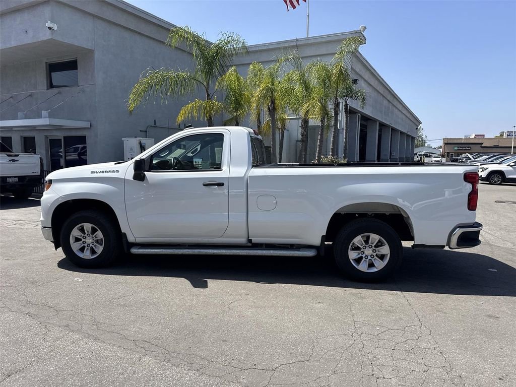 Used 2025 Chevrolet Silverado 1500 W/T image 6