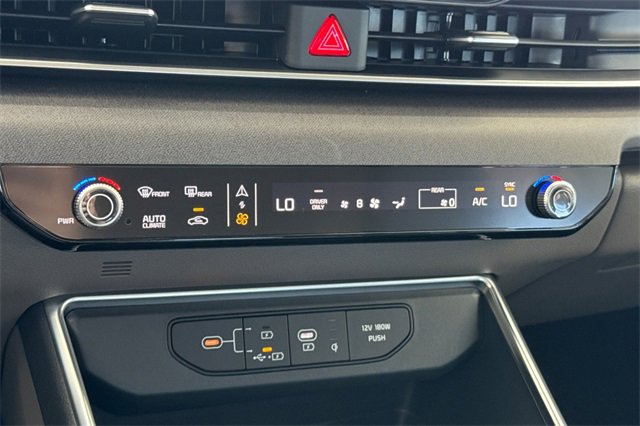 New 2026 Kia Carnival EX image 26