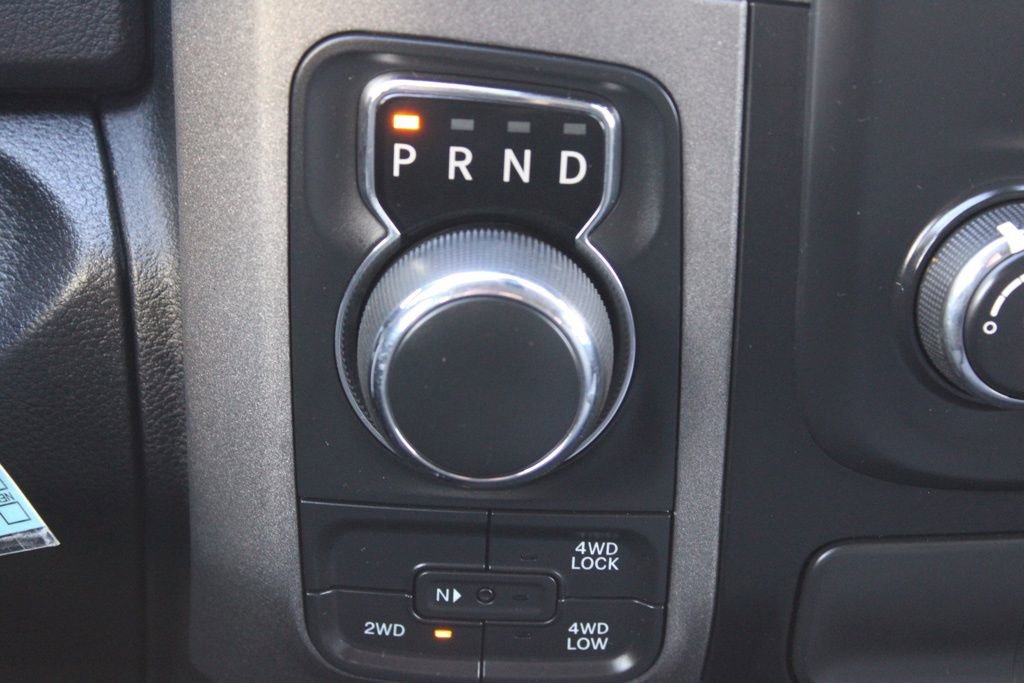 Used 2017 RAM 1500 Express image 32