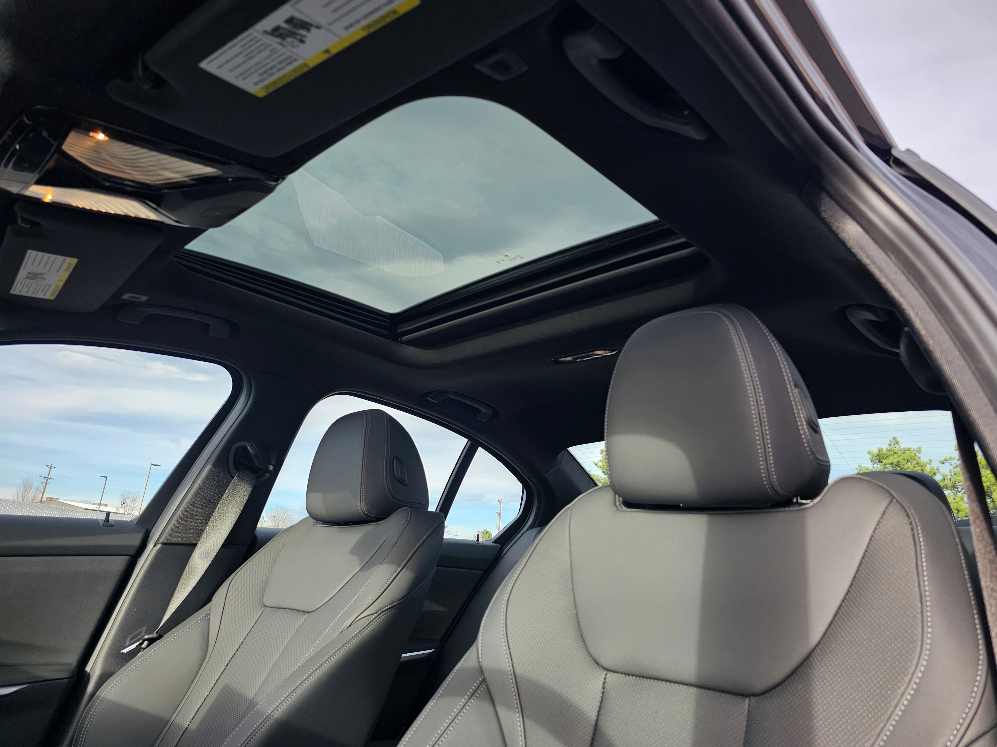 New 2026 BMW 330i xDrive Sedan w/ M Sport Package image 28