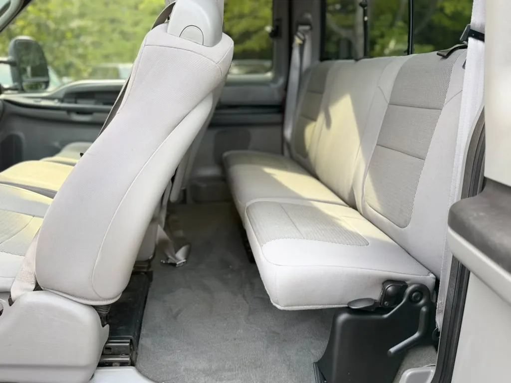 Used 2006 Ford F250 XLT AWD/4WD image 16