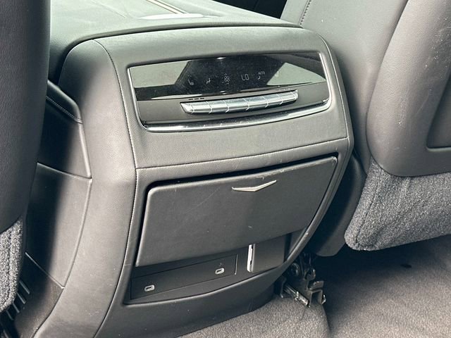 Used 2021 Cadillac Escalade ESV Premium Luxury image 18