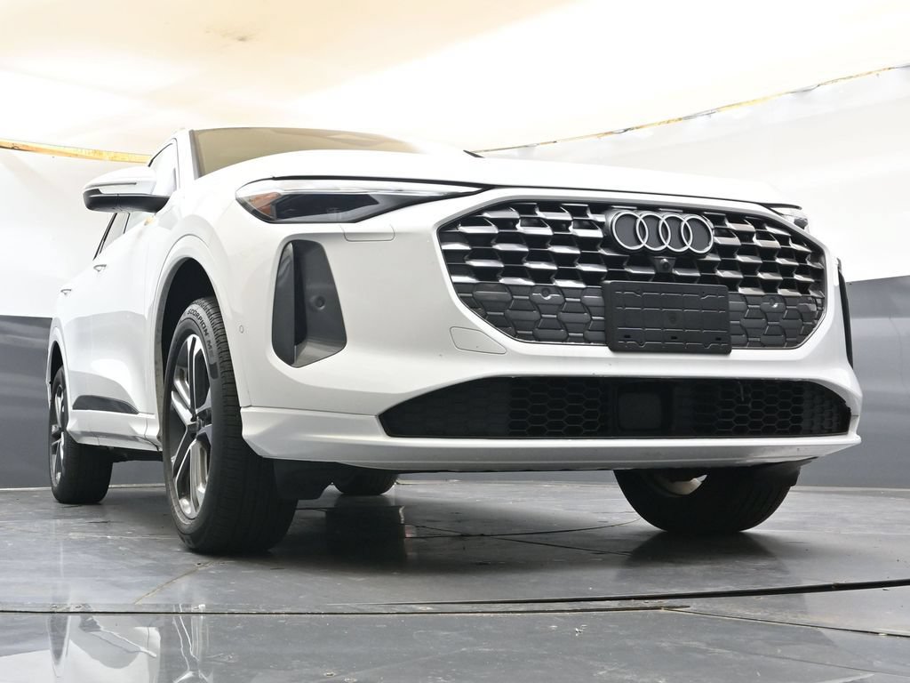 Certified 2025 Audi Q5 Premium w/ Convenience Package AWD/4WD image 36