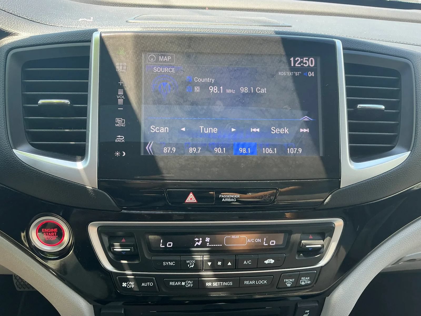 Used 2016 Honda Pilot Touring image 23