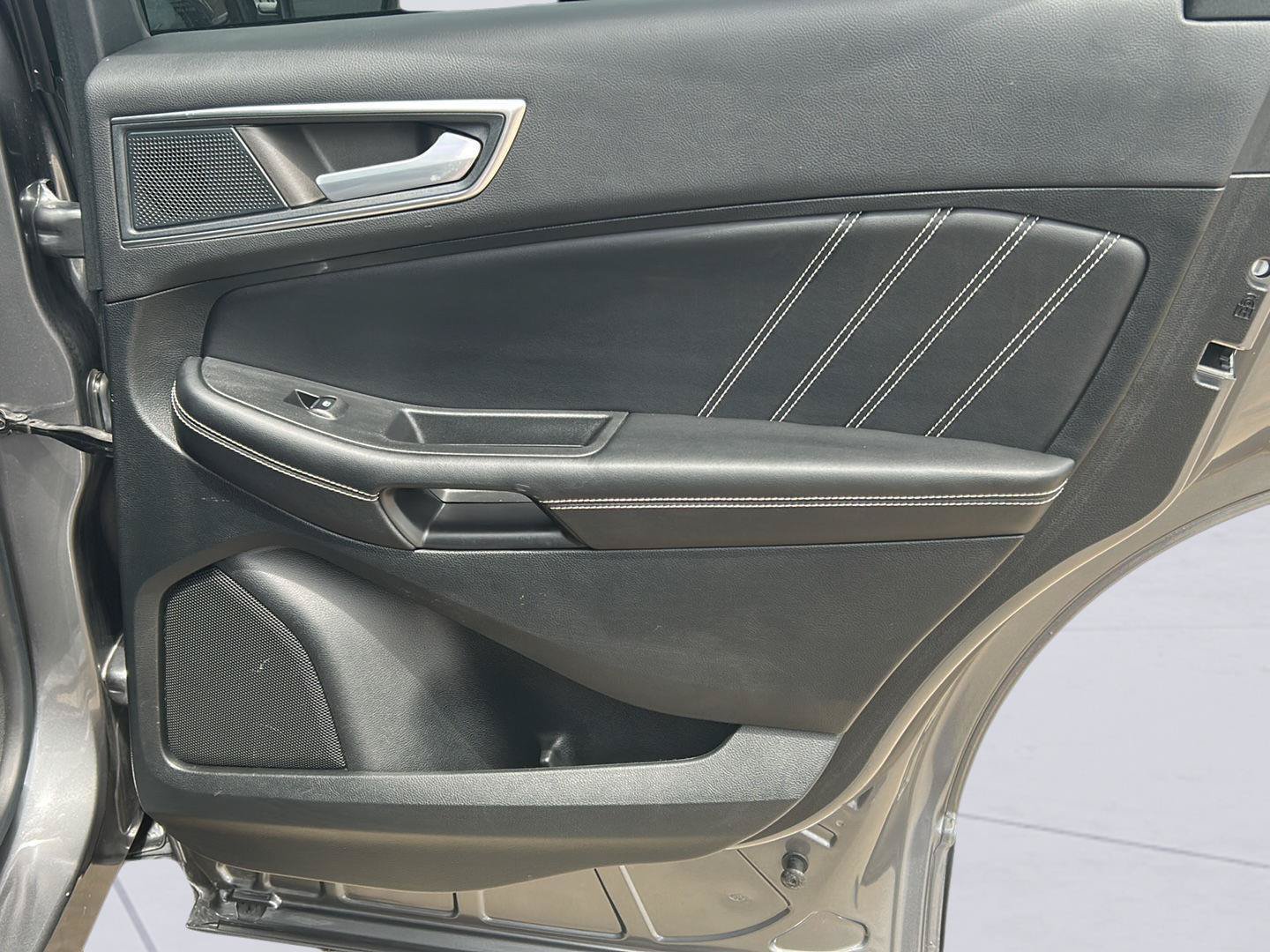 Used 2023 Ford Edge ST AWD/4WD image 19