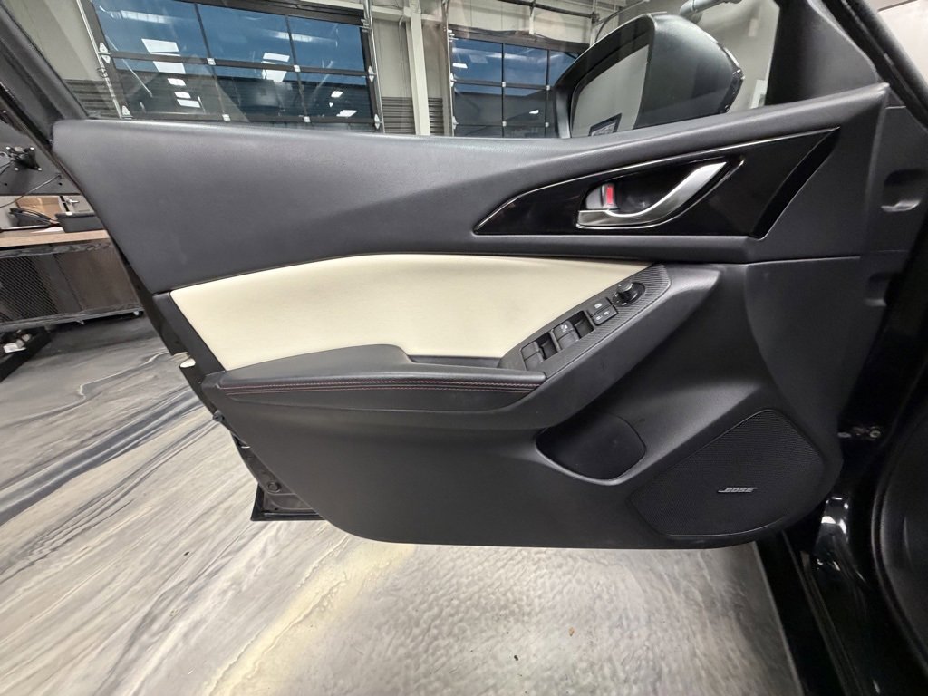 Used 2015 MAZDA MAZDA3 s Grand Touring image 54