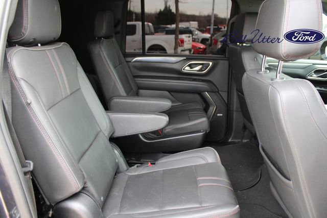 Used 2023 Chevrolet Suburban RST w/ Luxury Package image 13