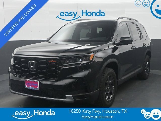 Used 2025 Honda Pilot TrailSport