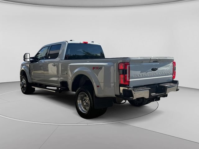 Certified 2025 Ford F450 Lariat w/ FX4 Off-Road Package AWD/4WD image 3