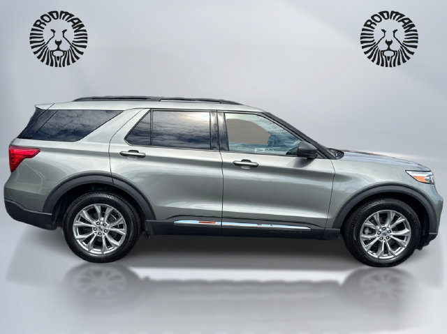 Certified 2020 Ford Explorer XLT w/ Equipment Group 202A AWD/4WD image 5