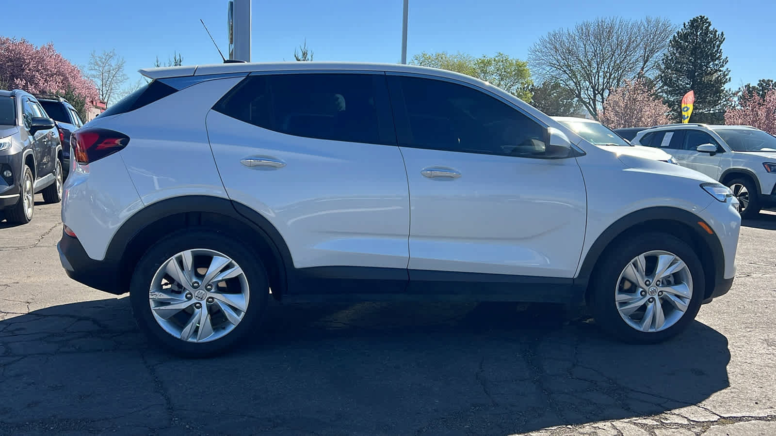 Used 2024 Buick Encore GX Preferred w/ Comfort Package image 4