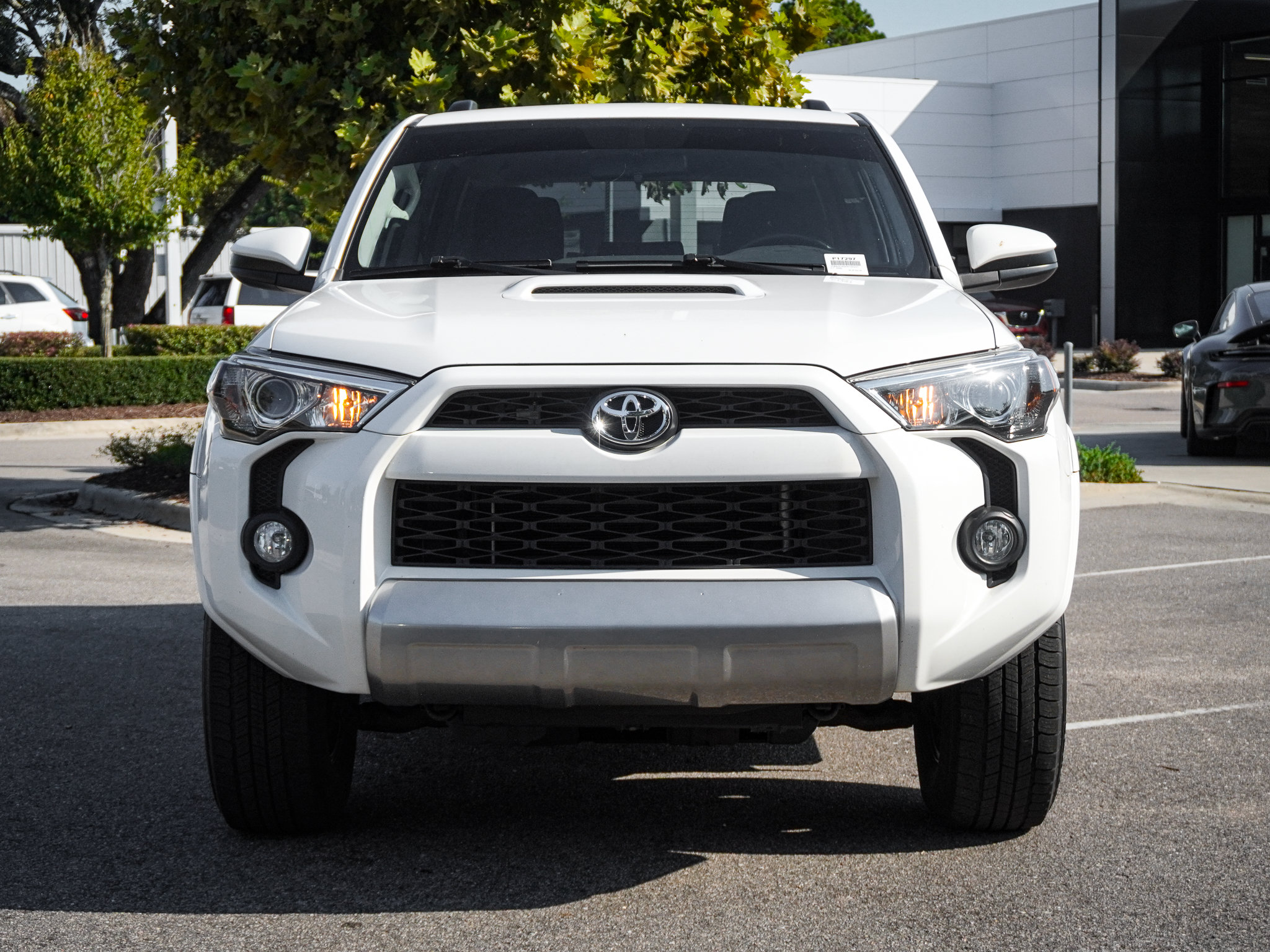 Used 2019 Toyota 4Runner TRD Off-Road AWD/4WD image 3