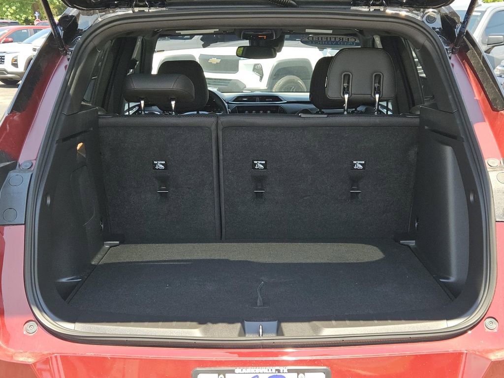 Used 2023 Chevrolet TrailBlazer RS w/ Convenience Package image 9