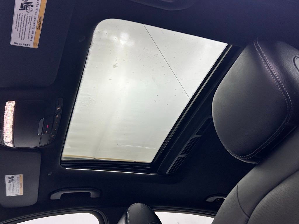 Used 2019 Mercedes-Benz C 300 4MATIC Sedan image 22