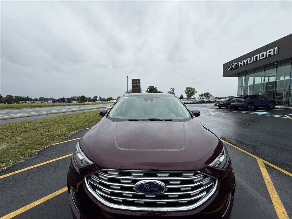 Used 2020 Ford Edge SEL w/ Convenience Package AWD/4WD image 2