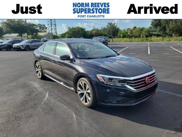 Used 2021 Volkswagen Passat 2.0T SE