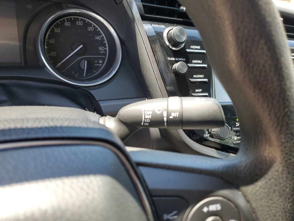 Used 2020 Toyota Camry LE FWD image 23