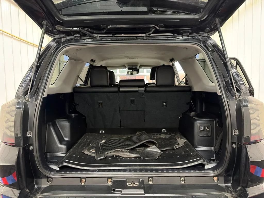 Used 2023 Toyota 4Runner TRD Off-Road Premium w/ Off Road Premium Plus Package AWD/4WD image 16