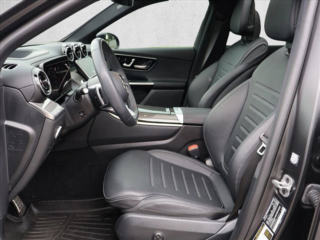 Used 2024 Mercedes-Benz GLC 300 4MATIC image 24