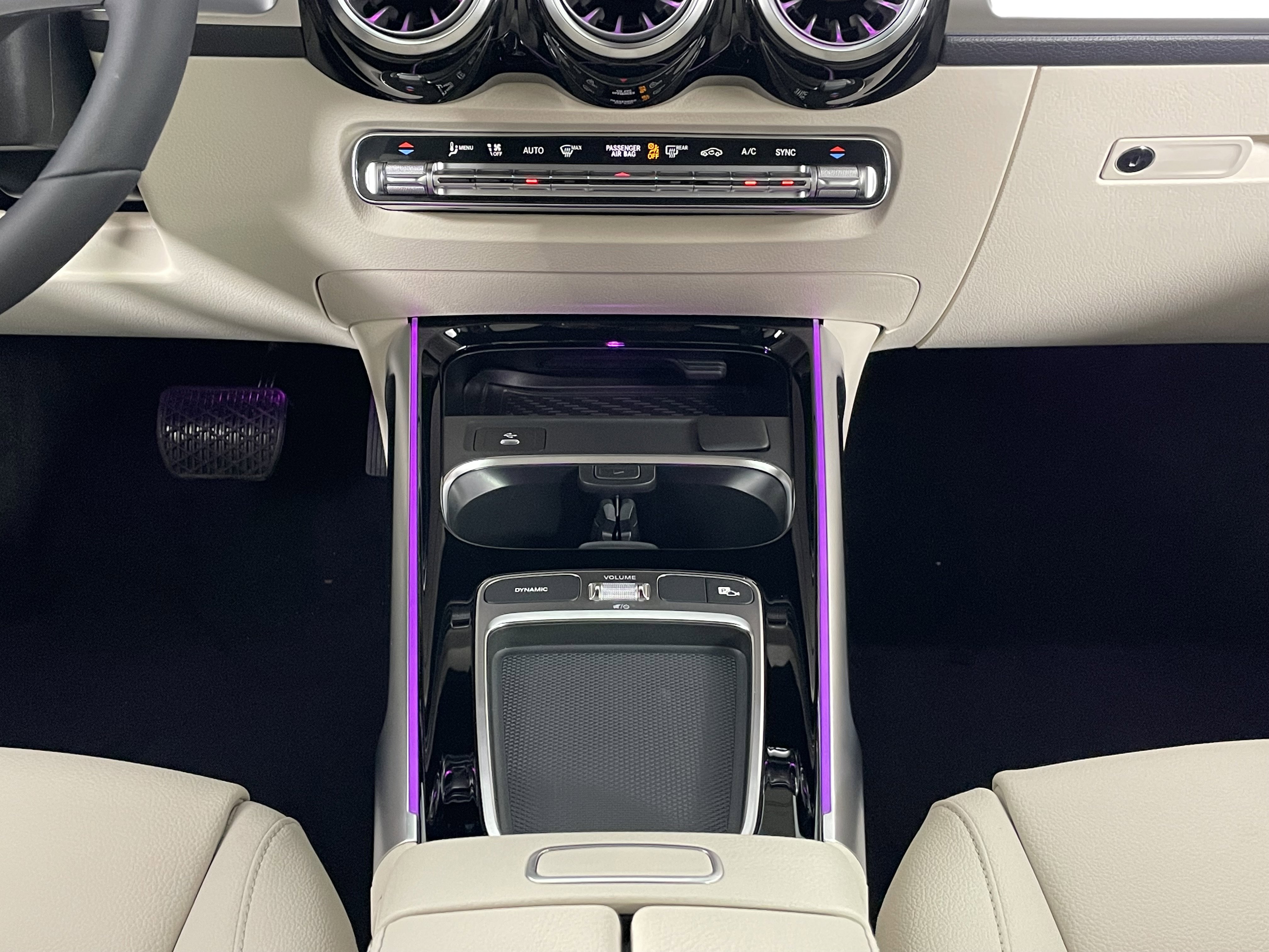 New 2026 Mercedes-Benz GLB 250 image 18