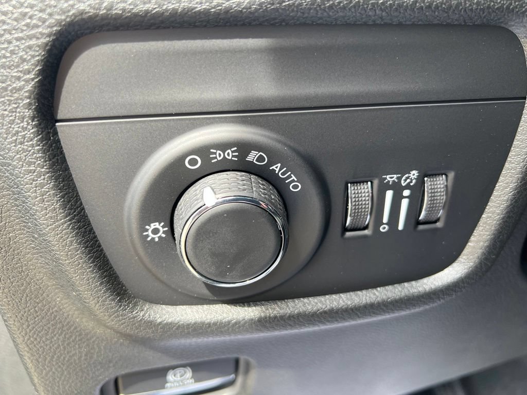 New 2026 Jeep Grand Cherokee L 4WD image 29