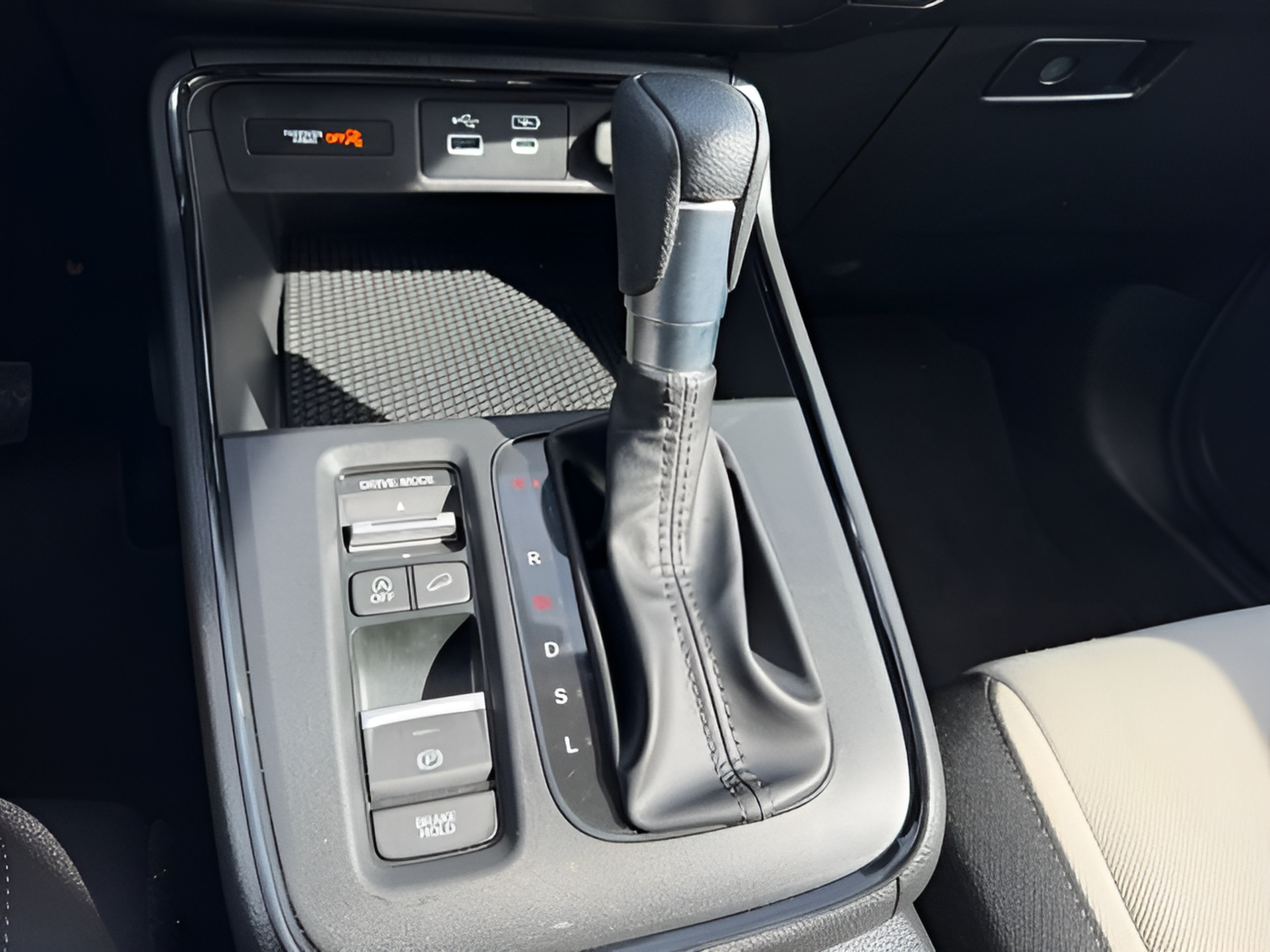 Certified 2024 Honda CR-V EX image 19