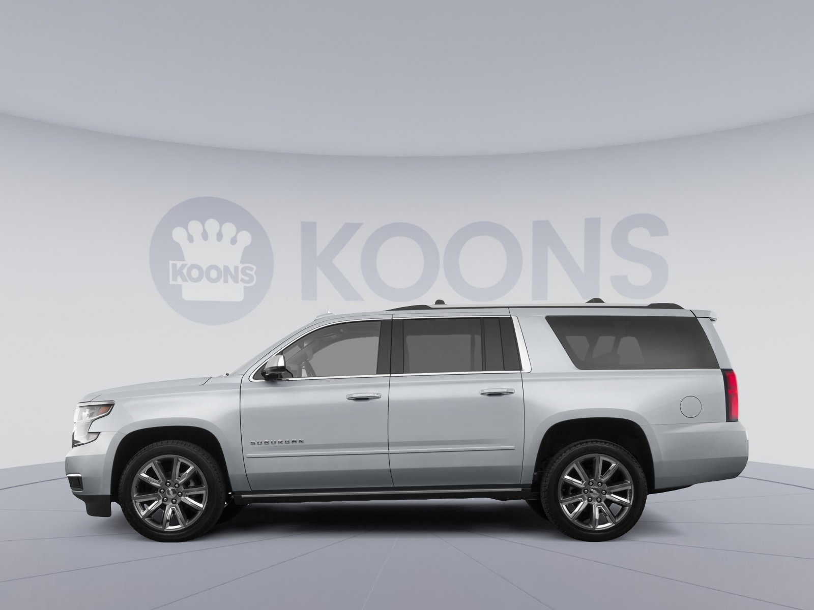 Used 2018 Chevrolet Suburban Premier image 2