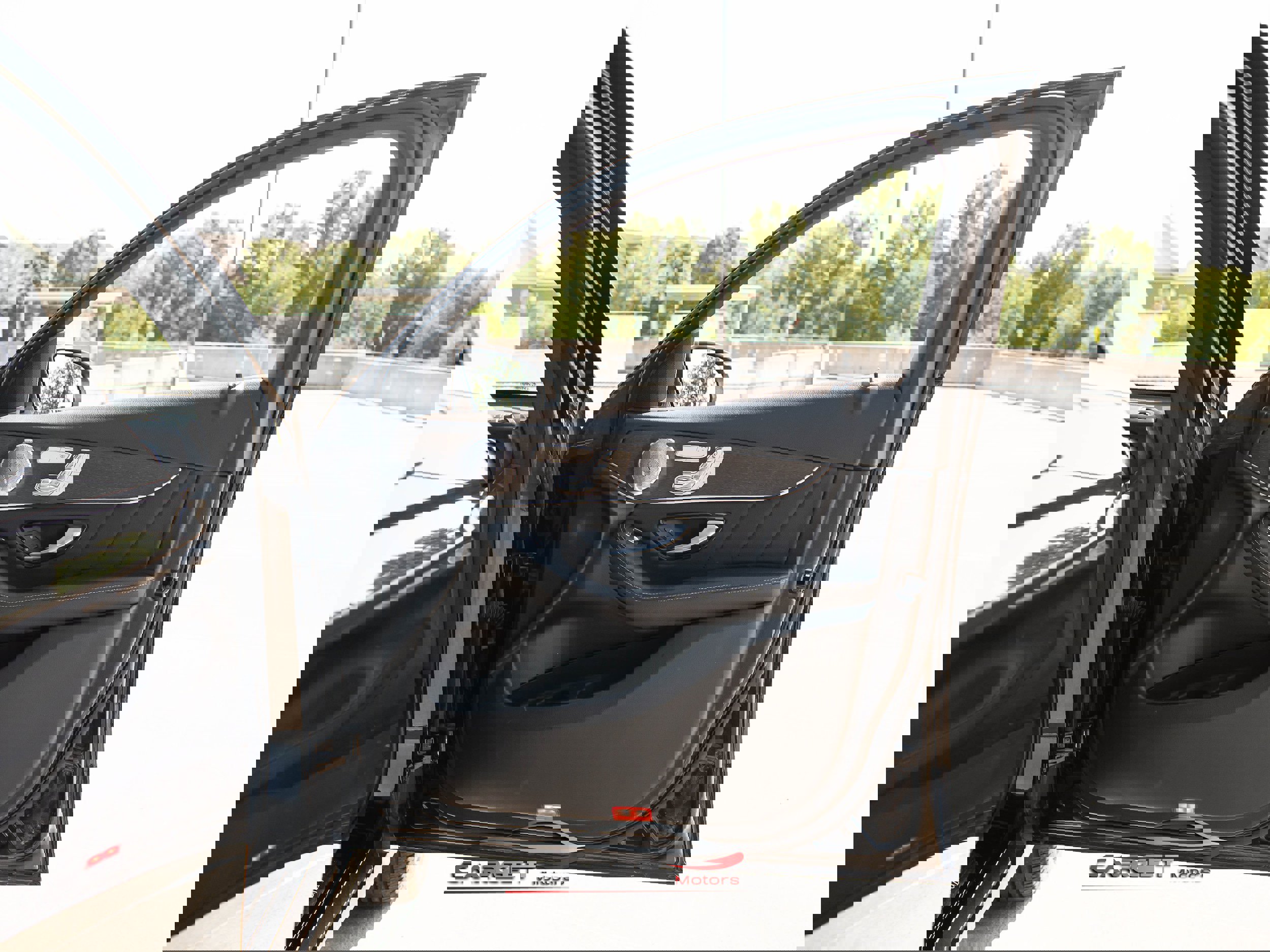 Used 2020 Mercedes-Benz GLC 300 4MATIC Coupe image 41