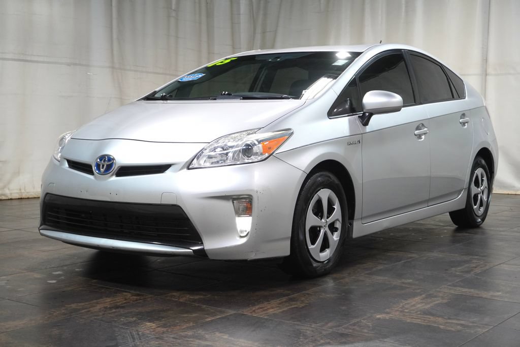 Used 2015 Toyota Prius Two FWD image 2
