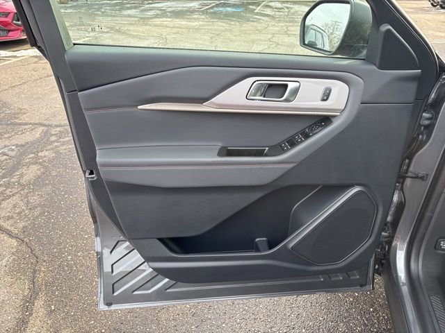 New 2026 Ford Explorer Active w/ Active Comfort Package image 7