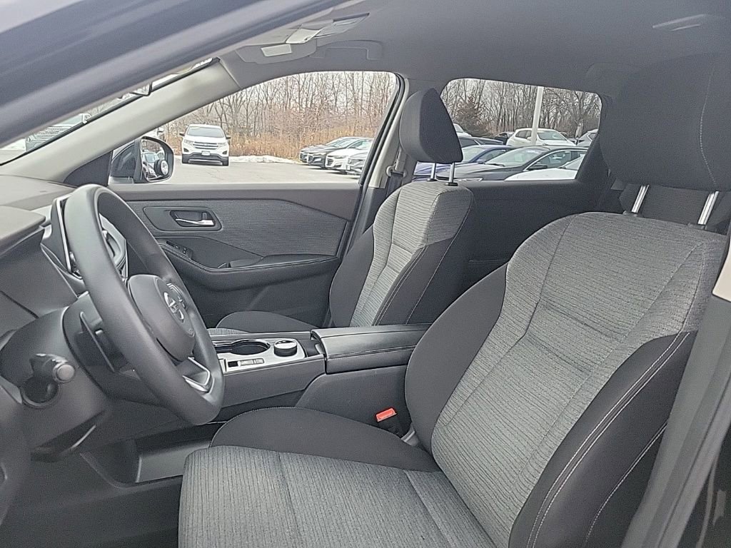 Used 2021 Nissan Rogue SV image 14