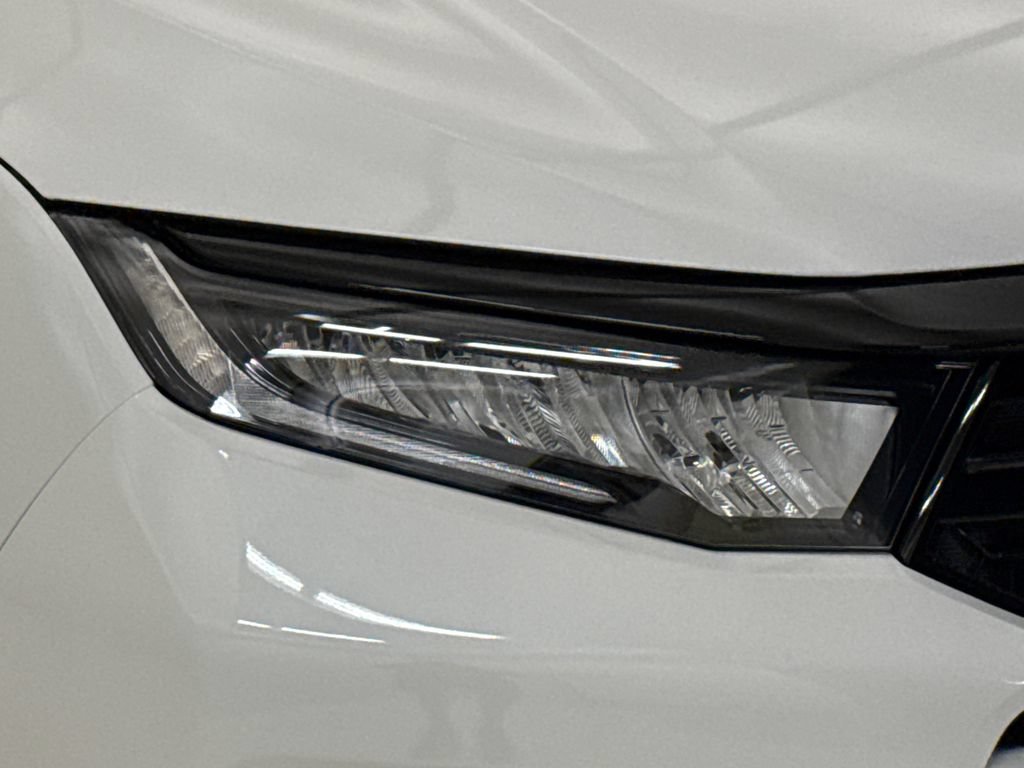 New 2026 Honda Odyssey Touring image 5
