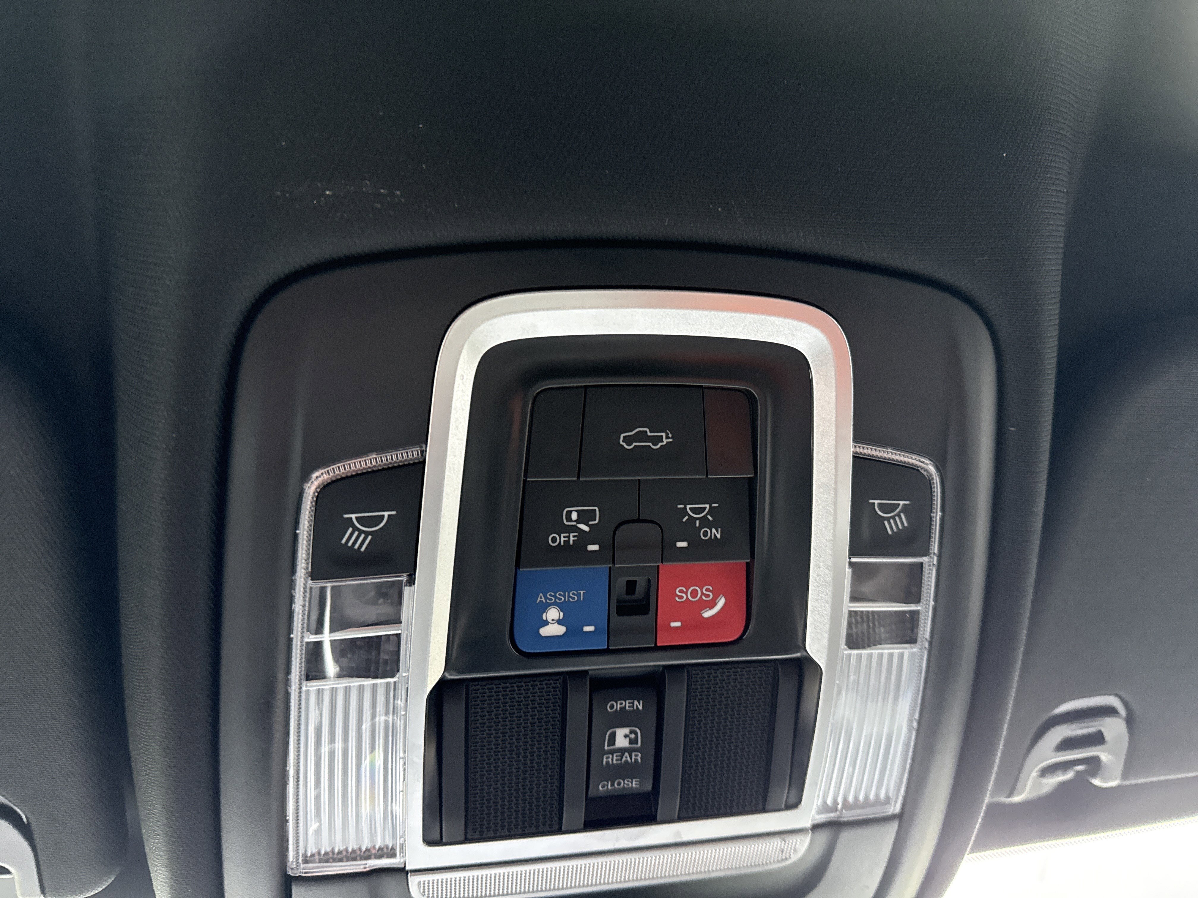 Used 2022 RAM 1500 Laramie image 21